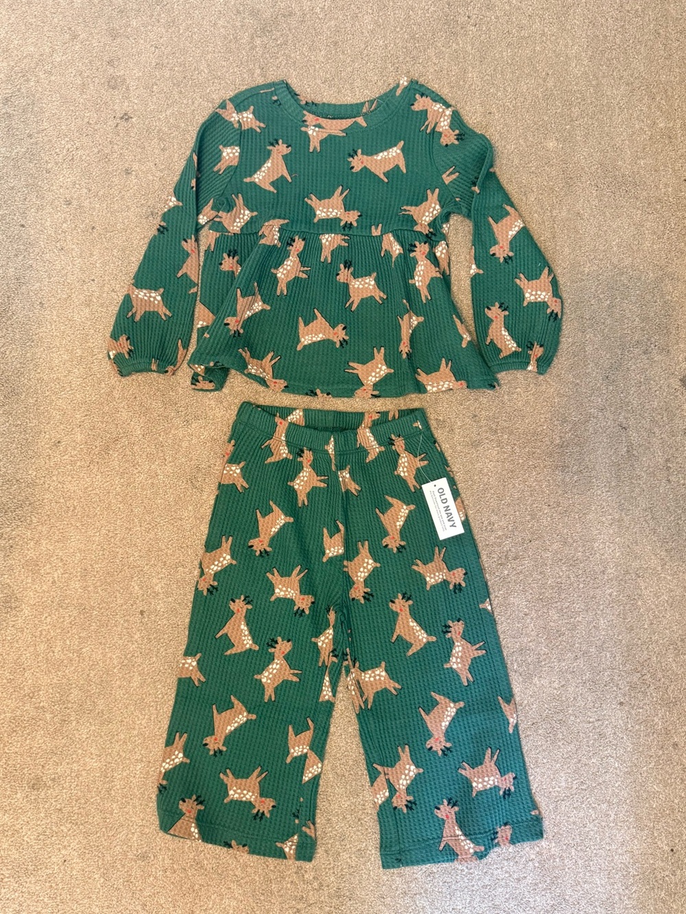 Old Navy Green Waffle Reindeer Print Knit Peplum Top Matching Pants Set Size 2T